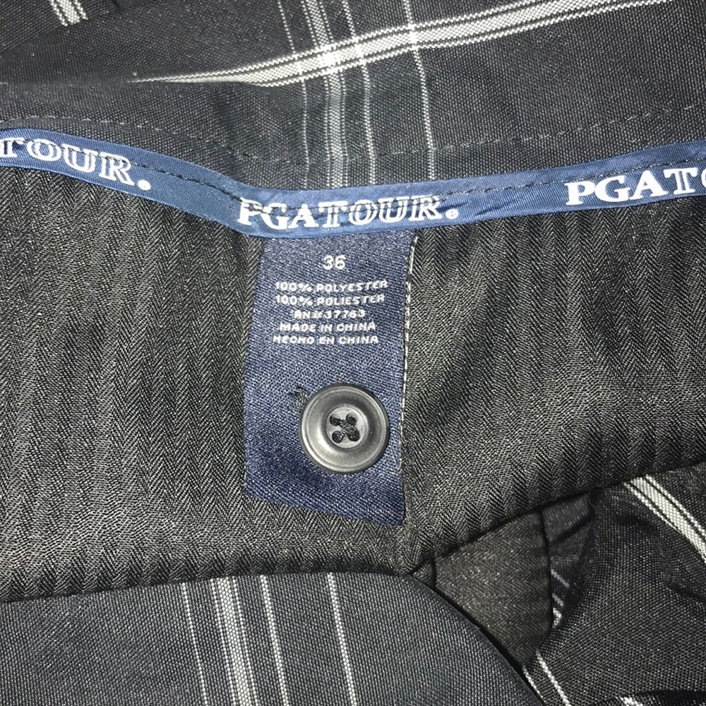 Men’s golf shorts - Picture 2 of 2
